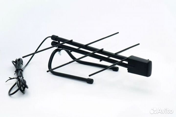 Антенна комнатная с усилителем для приёма цифр. тв