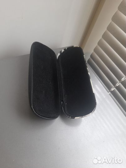 Футляр для очков