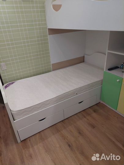 Двухъярусная кровать бу