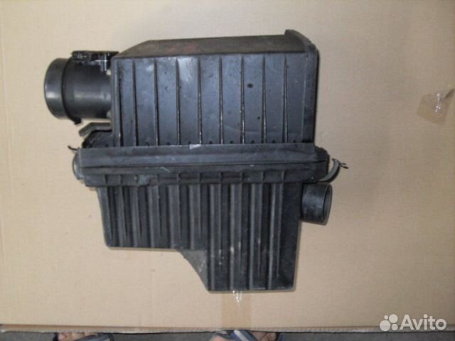 Корпус воздушного фильтра Nissan Liberty RM12