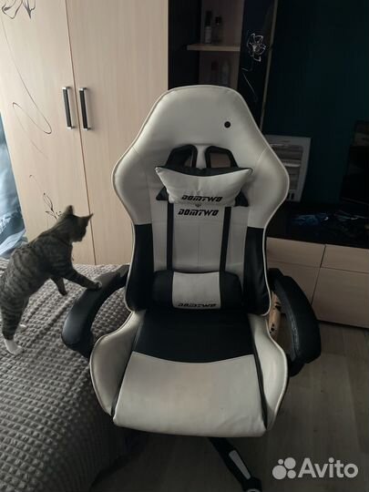 Компьютерное кресло бу (сломана крестовина)