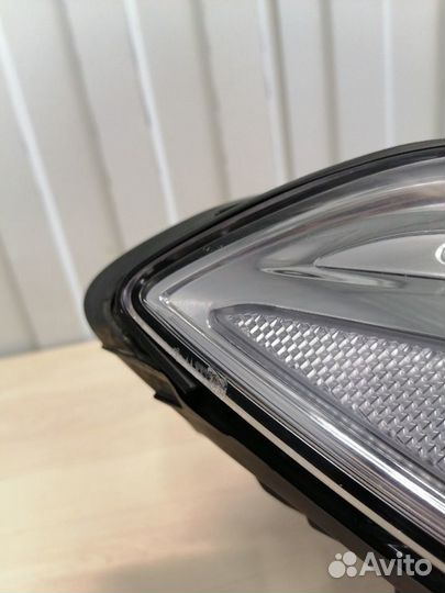 Фара передняя правая Genesis G70 G4KL 2018