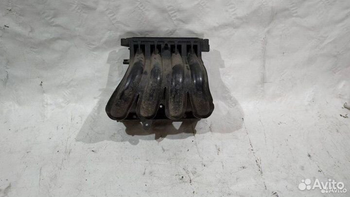 Впускной коллектор Nissan Micra 3 (K12) CR12DE