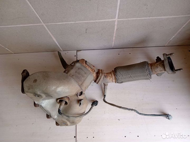 Выпускной коллектор катализатор на киа сид 2011г