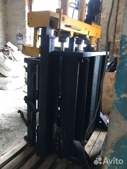 Вертикальный пресс