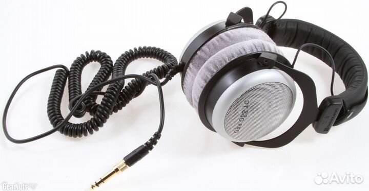 Beyerdynamic DT 880 PRO, Cтудийные наушники полуоткрытого типа. 5-35000 Гц, 250 Ом, 96 дБ