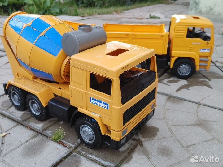 Машины игрушки bruder