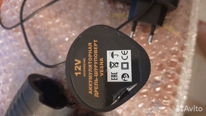 Аккумуляторный шуроповерт (На запчасти)