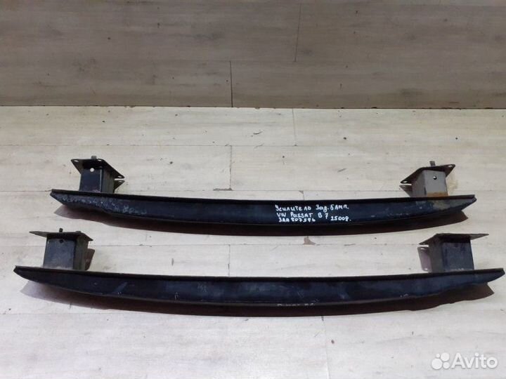 Усилитель заднего бампера Volkswagen