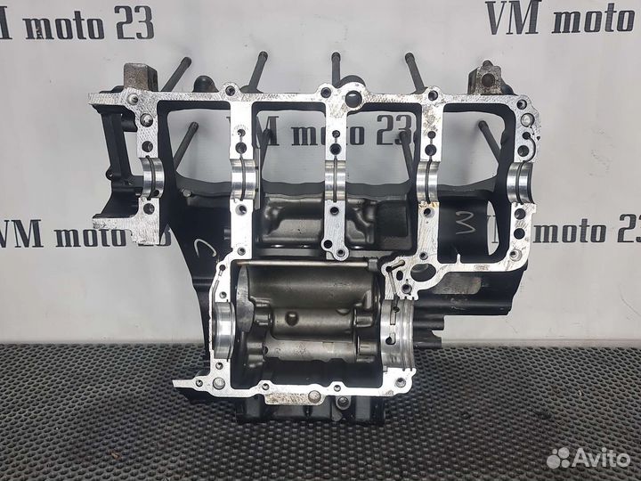 Верхняя часть картера yamaha fz1