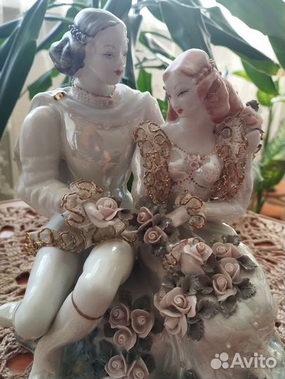 Фарфоровые статуэтки