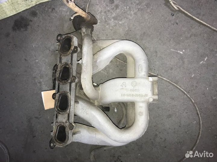 Коллектор впускной Ford Focus 2.0 AT ZX4 SE