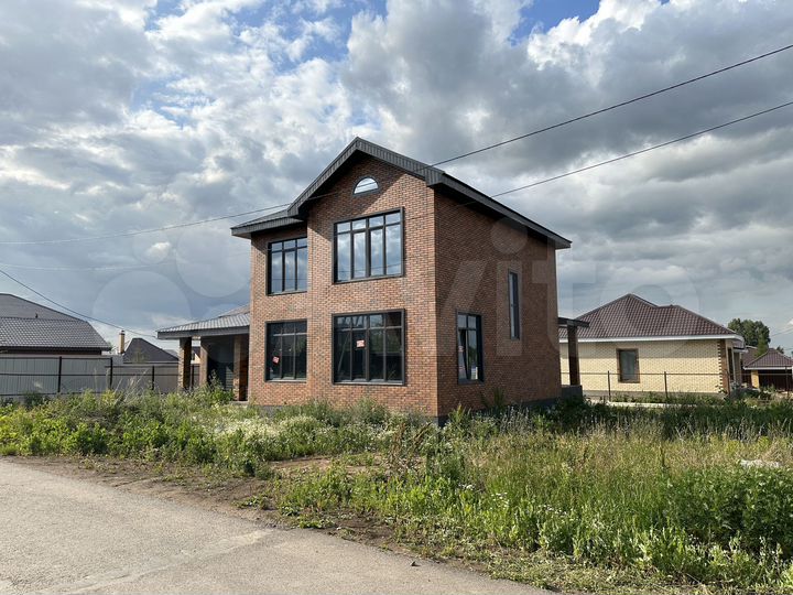 Дом 160 м² на участке 7,5 сот.