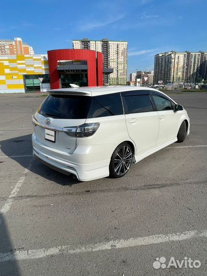 Toyota Wish 1.8 CVT, 2013, 106 000 км