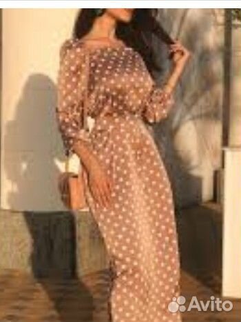 Платье бежевое в горошек 46