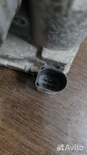 Дроссельная заслонка Audi A8 D3 6.0 BHT 2008