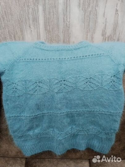 Свитер женский ангорковый новый (ручной работы)
