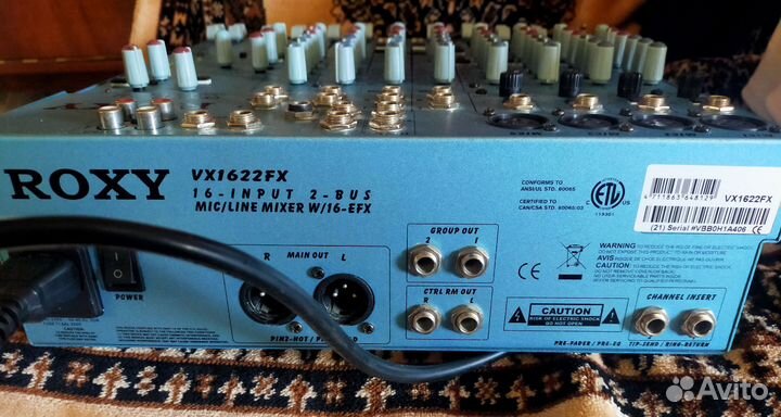 Микшерный пультeurorack UB1832FX-PRO