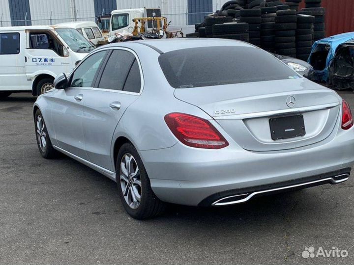 В разбор из Японии Mercedes-Benz C200 W205