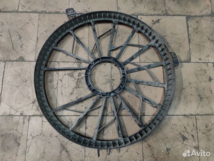 Вентилятор радиатора Jeep Grand Cherokee WJ