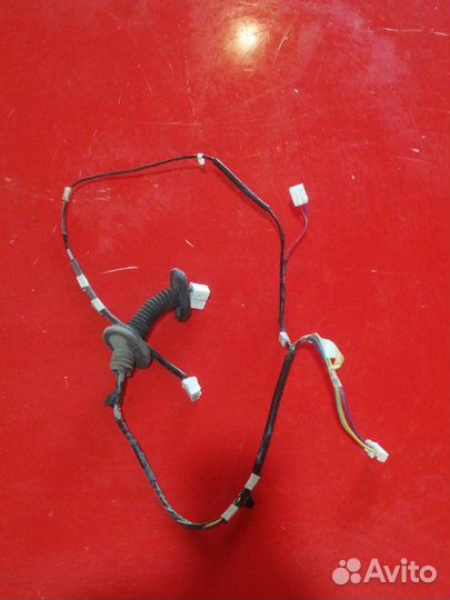 Жгут проводов двери передний левый Toyota Camry