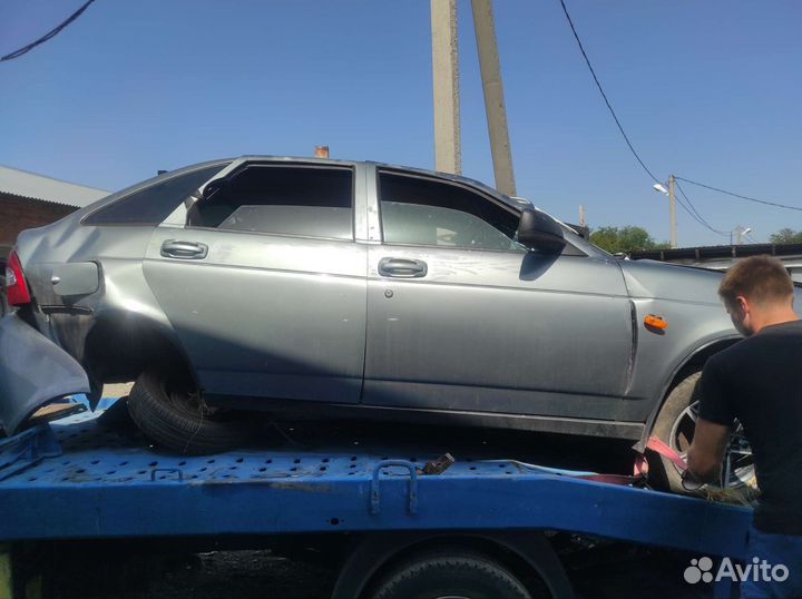 На разбор LADA Priora 2011