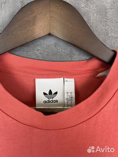 Футболка Adidas размер Л оригинал