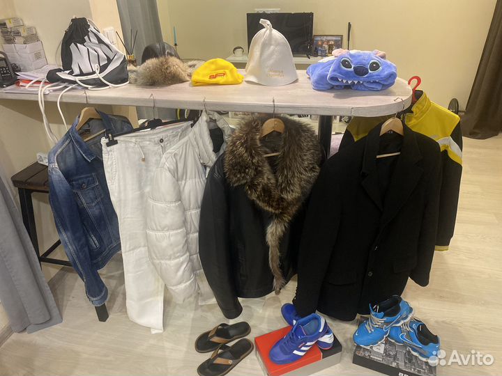 Чемодан мужской одежды