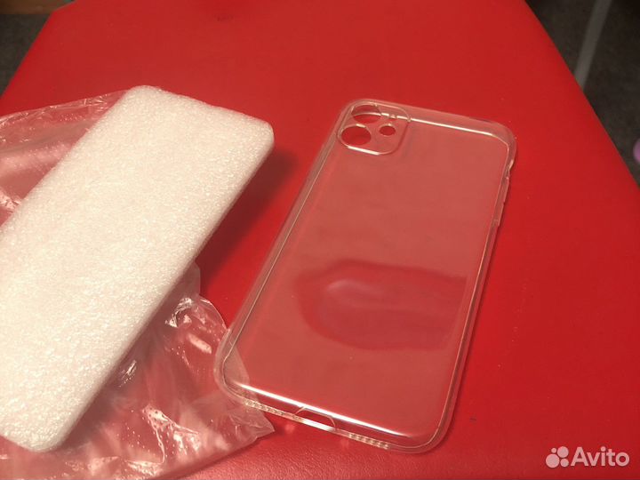 Чехол на iPhone 11