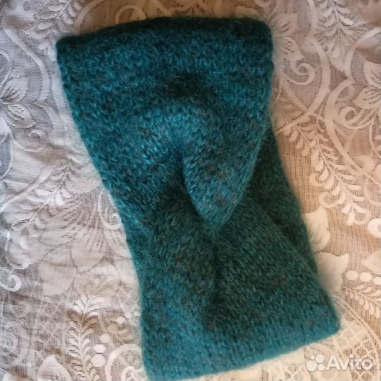 Повязка на голову вязаная