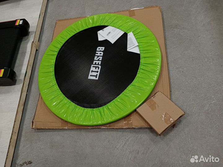 Батут BaseFit TR-102 101 см, зеленый