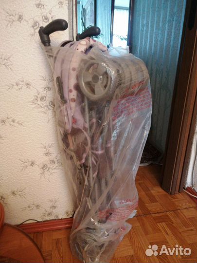 Прогулочная коляска трость