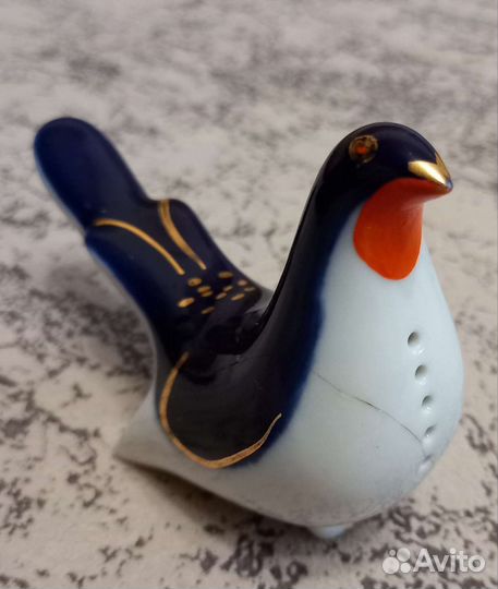 Фарфоровые статуэтки