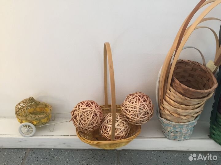 Плетёные корзины,шары из ротанга