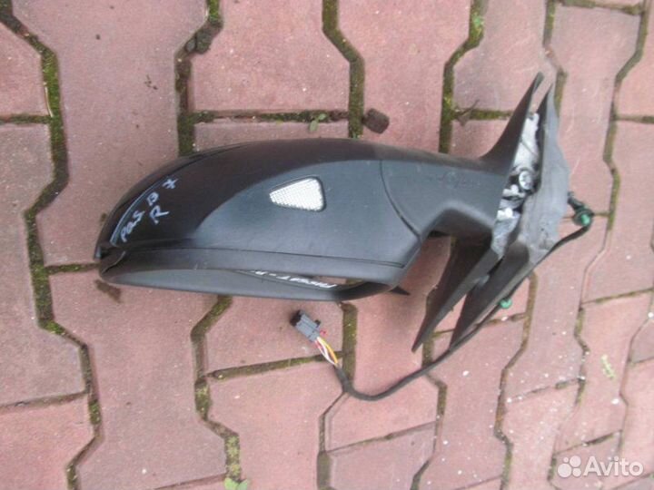 Зеркало правое Volkswagen Passat CC 2008