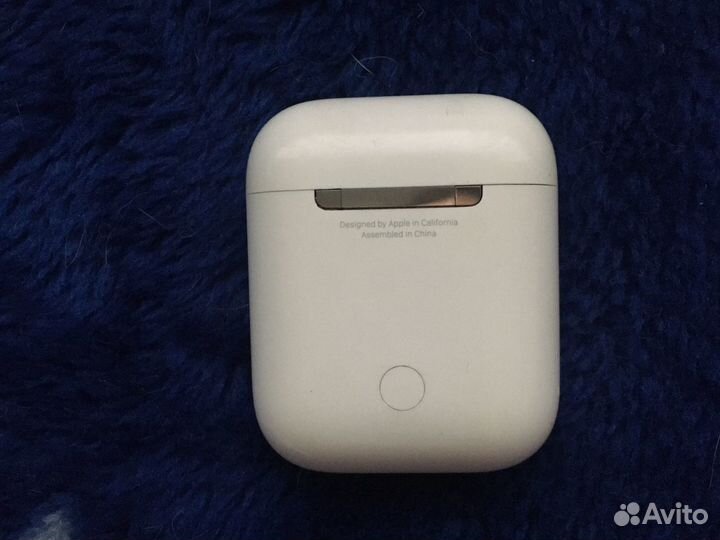 Кейс для зарядки наушников airpods