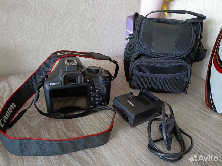 Фотоаппарат Canon EOS 1300D