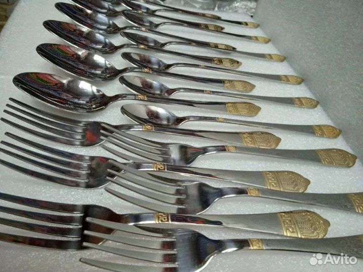 Столовый набор ложки и вилки новый