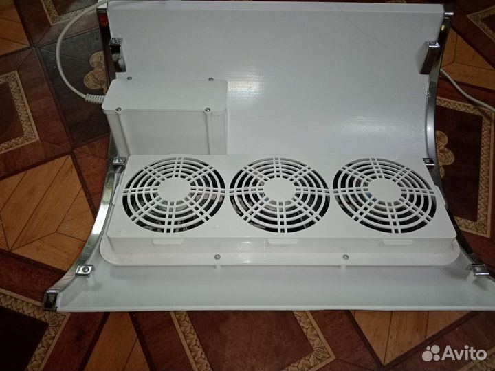 Вытяжка пылесос для маникюра