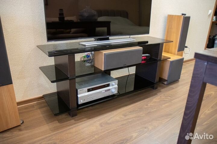 Стеклянная тумба под тв телевизор