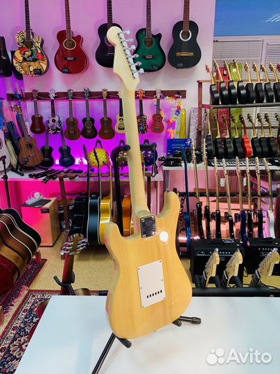 Электрогитара Fabio Новая