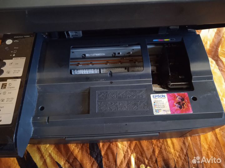 Цветной струйный принтер мфу