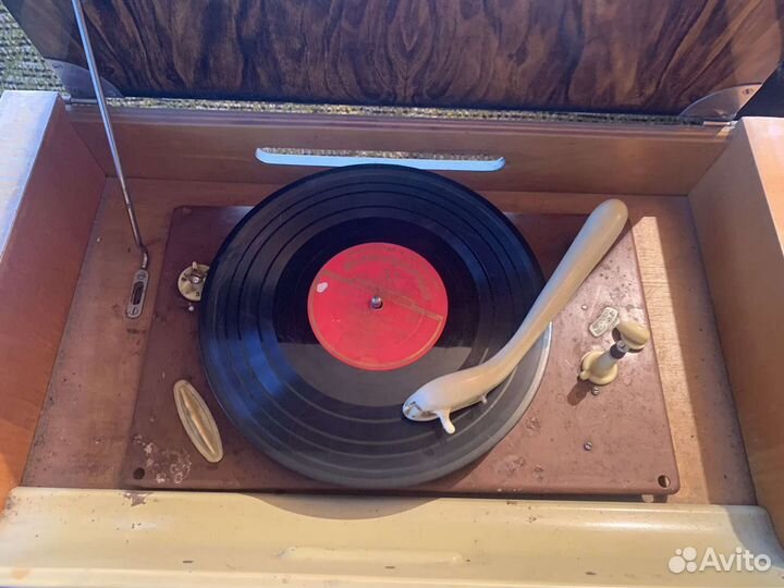 Радиола латвия