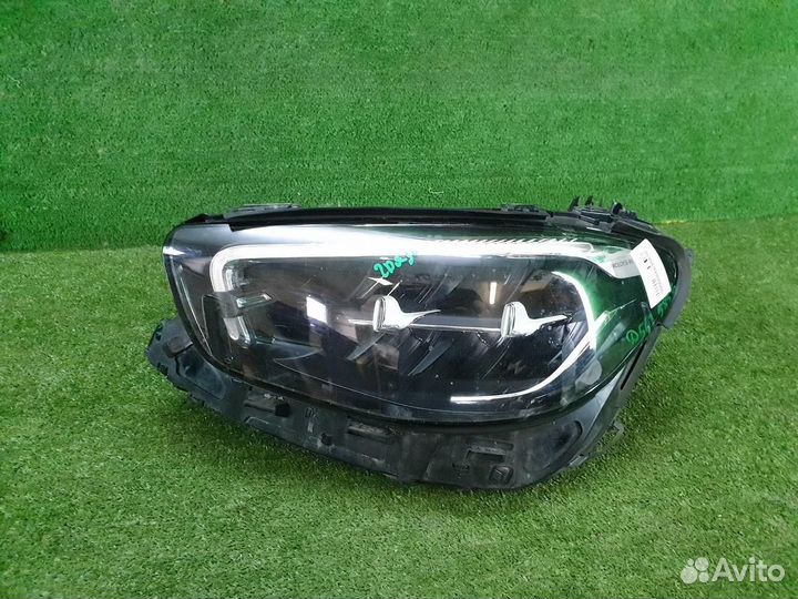 Фара левая Mercedes-Benz E-Class