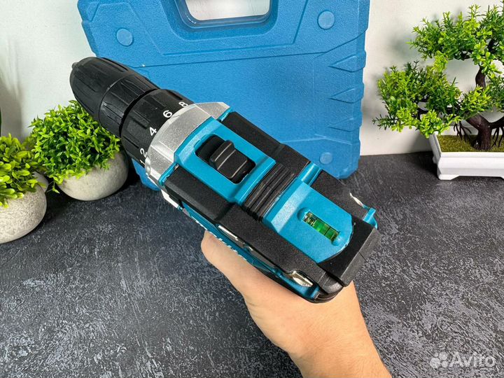 Дрель шуруповерт makita 18v ударный нов