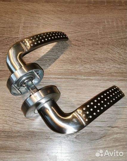 Ручка дверная