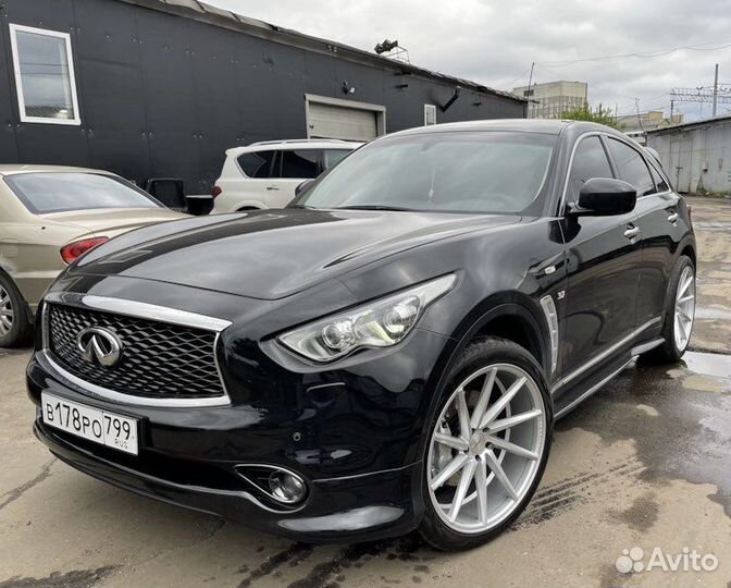 Губа переднего бампера Infiniti fx/qx70