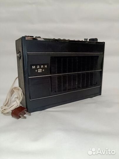 Армейский радиоприемник Маяк-2