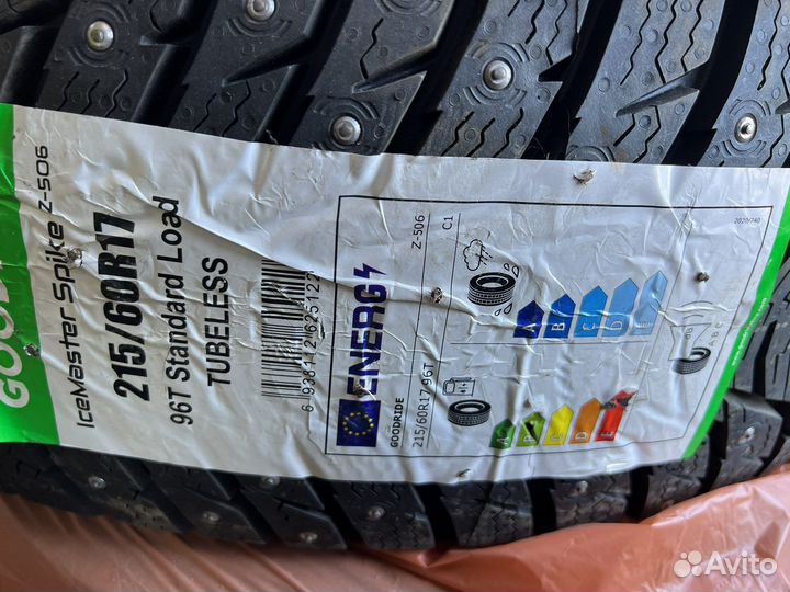 Goodride Zuper Snow Z-507 215/60 R17 96T