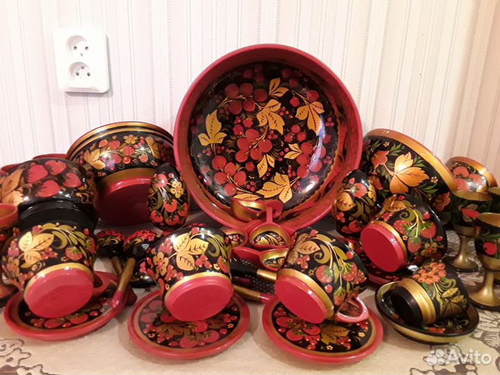 Набор изделий из хохломы